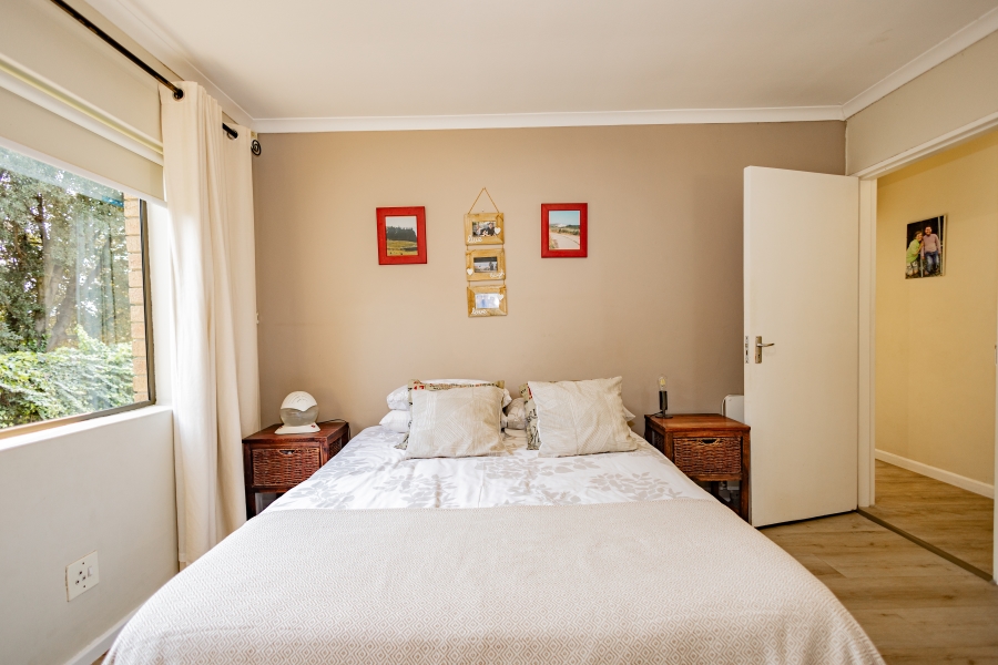 4 Bedroom Property for Sale in Kenridge Heights Western Cape